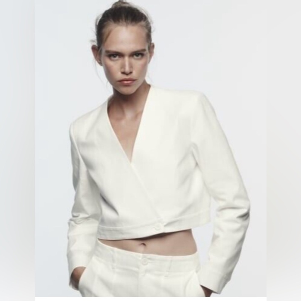 Zara White Cropped Blazer